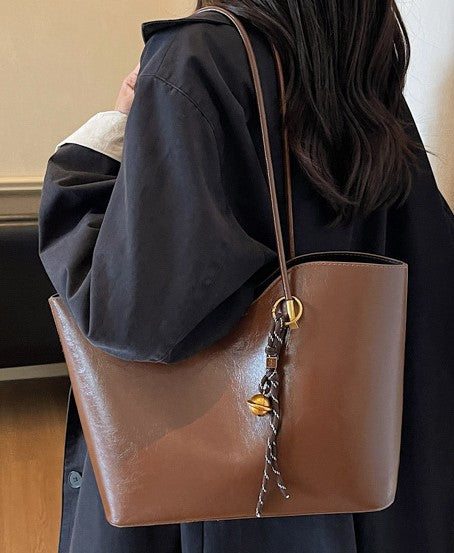 The Verra City Tote