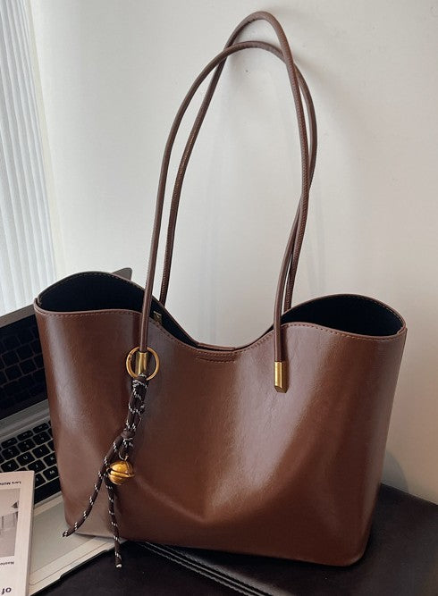 The Verra City Tote